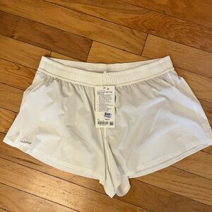 Lululemon Pace Crush High Rise Short White Size Extra Large